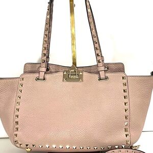 Valentino Garavani Rockstud in Grain leather